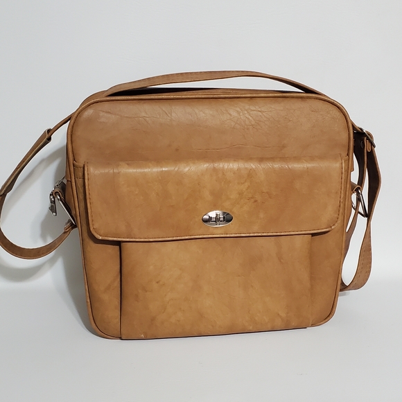 Samsonite Handbags - Vintage Samsonite Brown Overnight Bag with Strap